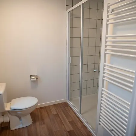 Ekolia מלון דירות 3*