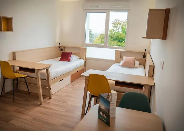 Apartahotel Ekolia 3*